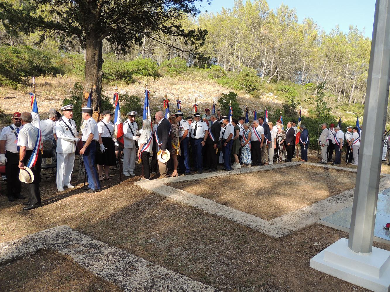 2023 07 18 SIGNES - HOMMAGE AUX 38 RESISTANTS FUSILLES EN 1944 (116).JPG -           